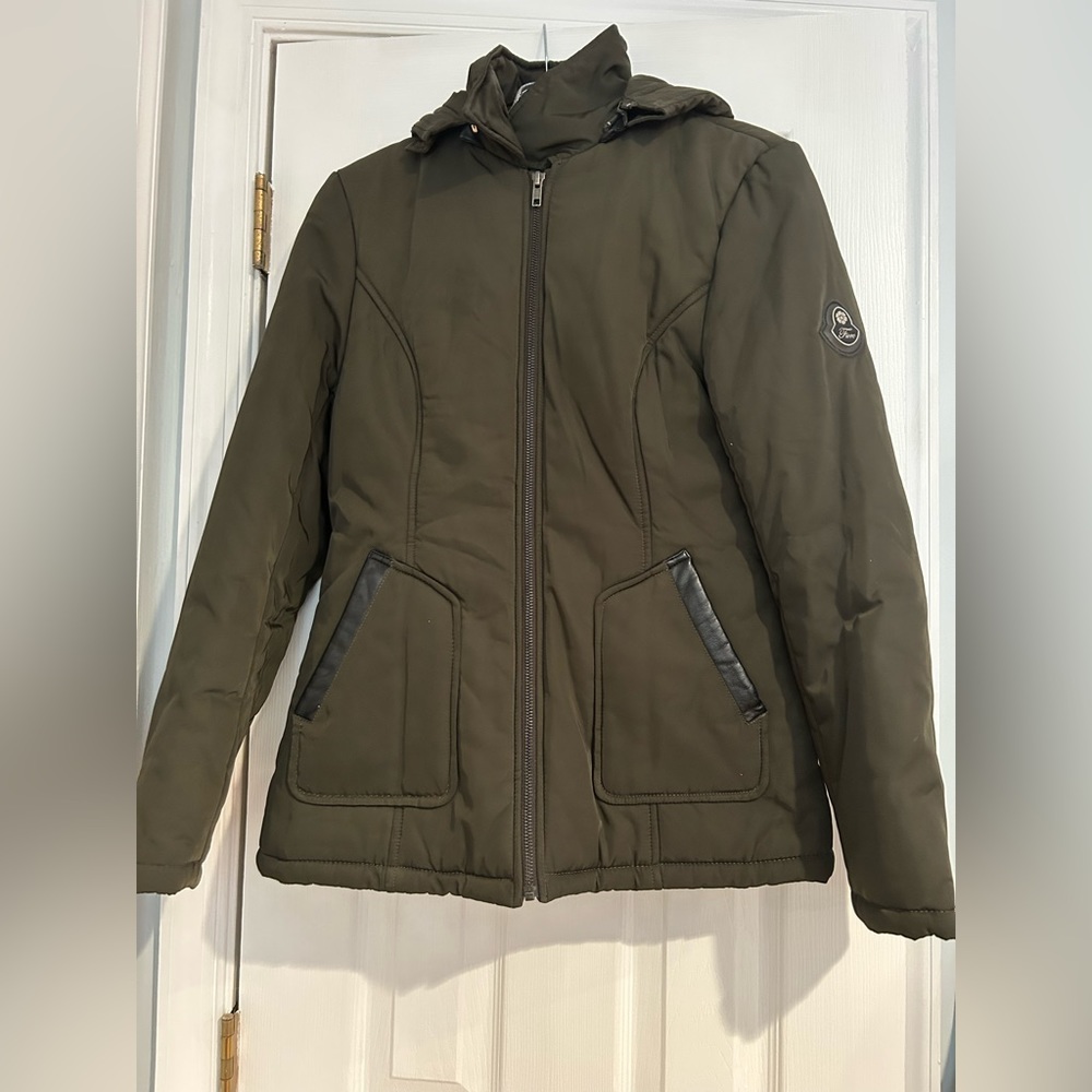 Fiore ANNO 1981 Jacket with detachable hood.